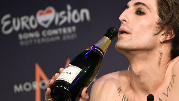 Вокалист группы Maneskin (Италия) Дамиано Давид, - Sputnik Армения