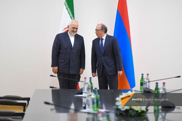 ՀՀ արտգործնախարար Արա Այվազյանն ու Իրանի արտգործնախարար Մոհամմադ Ջավադ Զարիֆը - Sputnik Արմենիա