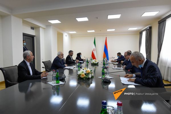 ՀՀ արտգործնախարար Արա Այվազյանի ու Իրանի արտգործնախարար Մոհամմադ Ջավադ Զարիֆի հանդիպումը - Sputnik Արմենիա