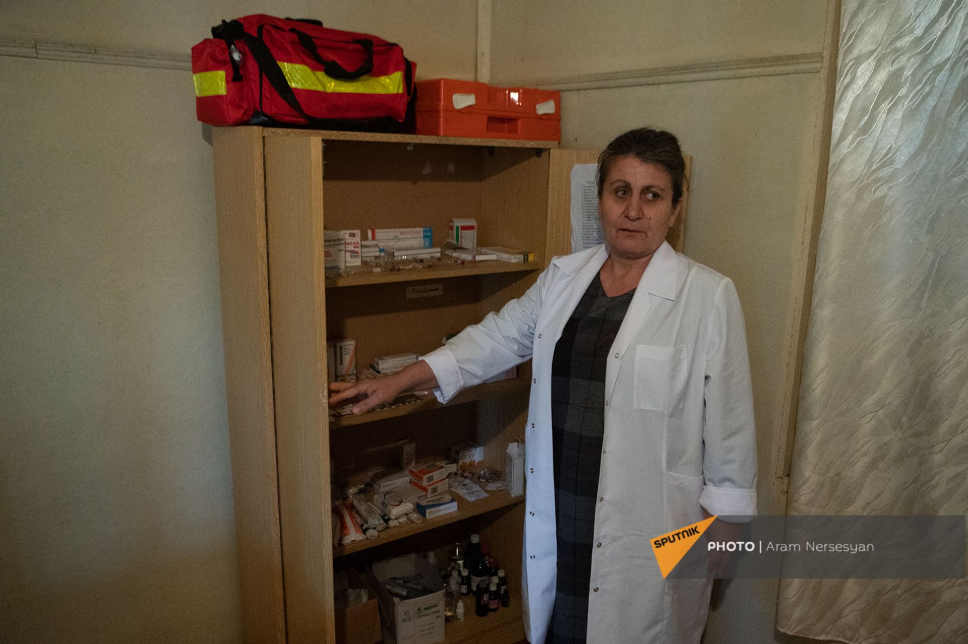 «Ծանր վիճակով պացիենտներին քաղաք ենք տեղափոխում». Կարմիր Շուկայում բուժկետ կա, բժիշկ չկա - Sputnik Արմենիա, 1920, 27.05.2021