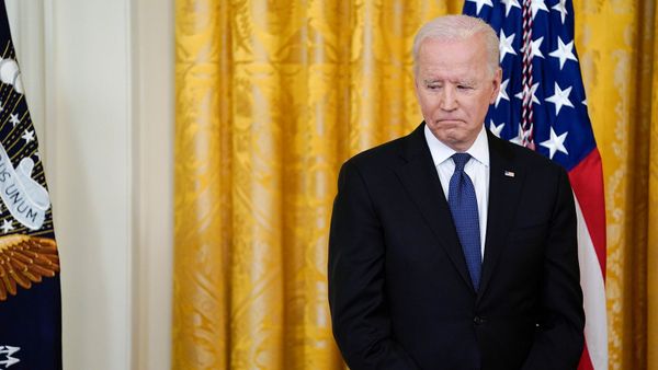 Президент США Джо Байден перед подписанием Закона о преступлениях на почве ненависти COVID-19 (20 мая 2021). Вашингтон - Sputnik Армения