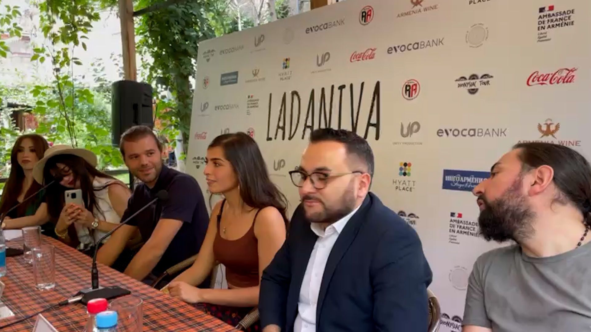 «Չեմ համբերում՝ երբ եմ ցոգոլ ուտելու»․ ֆրանսիական «Լադանիվան» առաջին անգամ Հայաստանում է - Sputnik Արմենիա, 1920, 28.05.2021