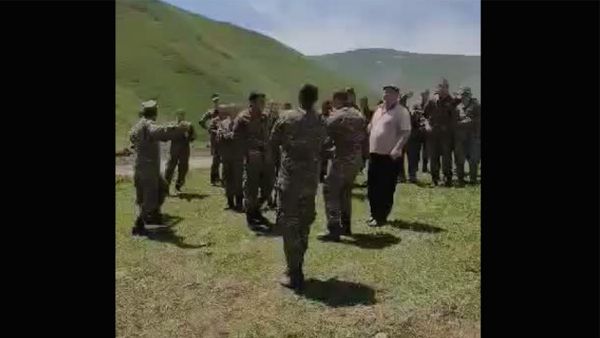 Խոզնավարից մինչև Սև լիճ. զինվորների օրը այսօր փորձել ենք տոնական դարձնել - Sputnik Армения