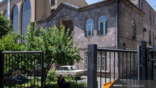 Здание морга на улице Гераци в Ереване - Sputnik Армения