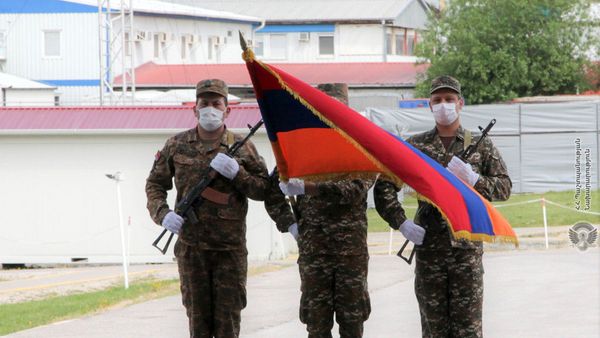 Армянские миротворцы в Косово организовали торжественное мероприятие по случаю Дня Республики Армянские миротворцы в Косово организовали торжественное мероприятие по случаю Дня Республики - Sputnik Армения