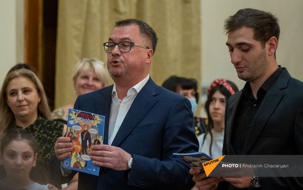 «Սովորում ենք ռուսերեն Գրիբոյեդովի հետ». այբբենարան-կոմիքսի շնորհանդեսը - Sputnik Արմենիա