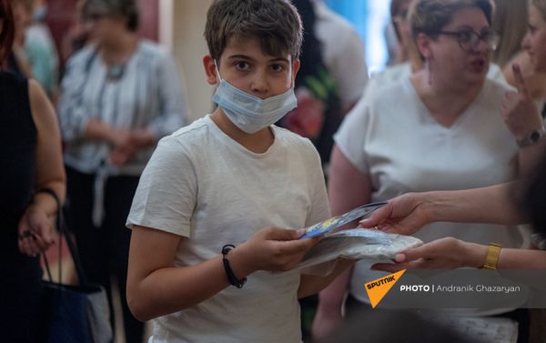 «Սովորում ենք ռուսերեն Գրիբոյեդովի հետ». այբբենարան-կոմիքսի շնորհանդեսը - Sputnik Արմենիա