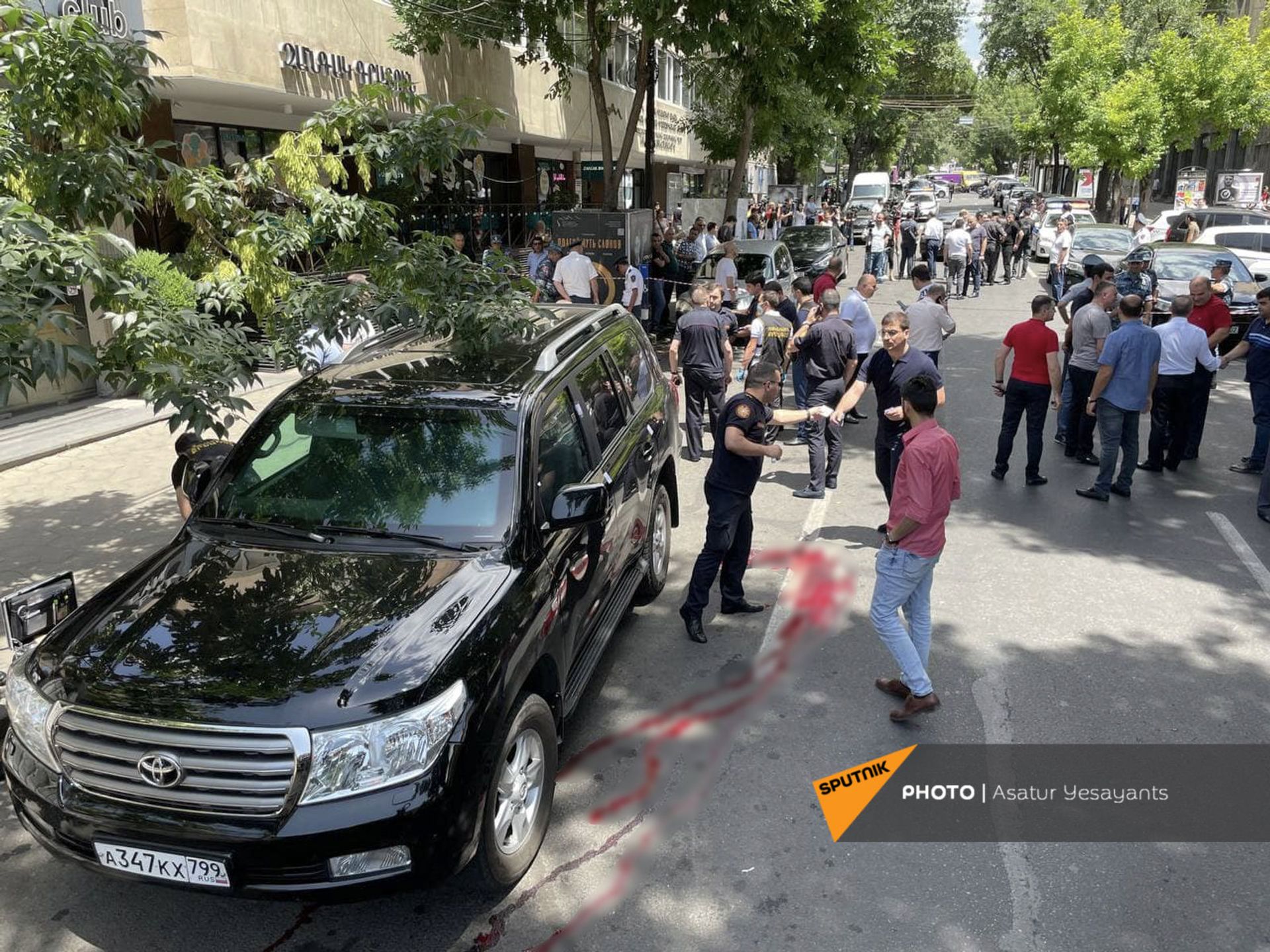 Մարդասպանը վրիպե՞լ է. Երևանի կենտրոնում տեղի ունեցած սպանության նոր վարկածը Մարդասպանը վրիպե՞լ է. Երևանի կենտրոնում տեղի ունեցած սպանության նոր վարկածը - Sputnik Արմենիա, 1920, 02.06.2021