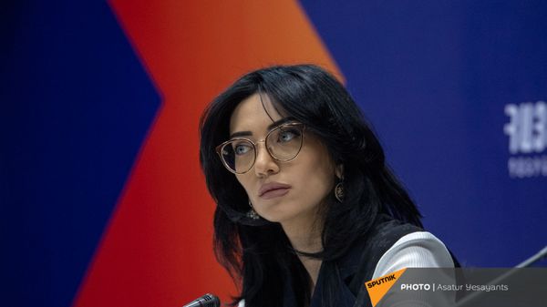 Арпине Ованнисян на брифинге членов блока Армения (2 июня 2021). Еревaн - Sputnik Армения