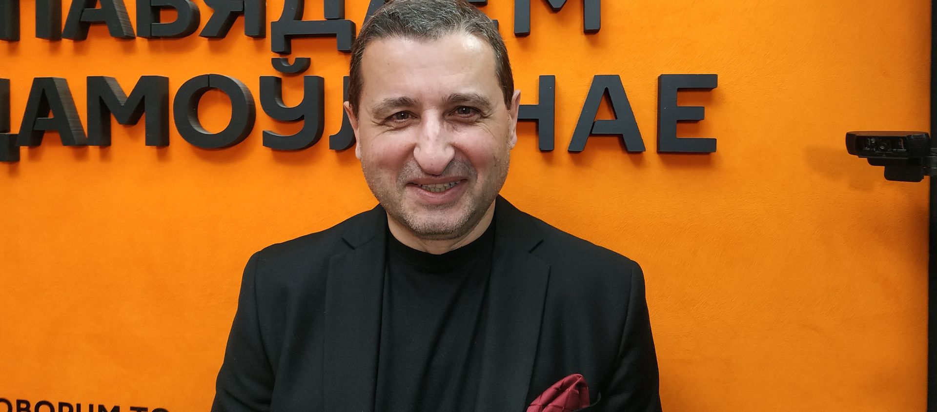 Политический эксперт, публицист, главный редактор немецкого интернет-журнала World Economy Александр Сосновский - Sputnik Армения, 1920, 02.06.2021