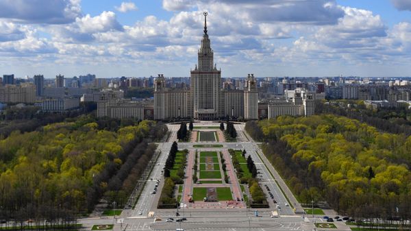 Здание Московского государственного университета имени М. В. Ломоносова. - Sputnik Армения