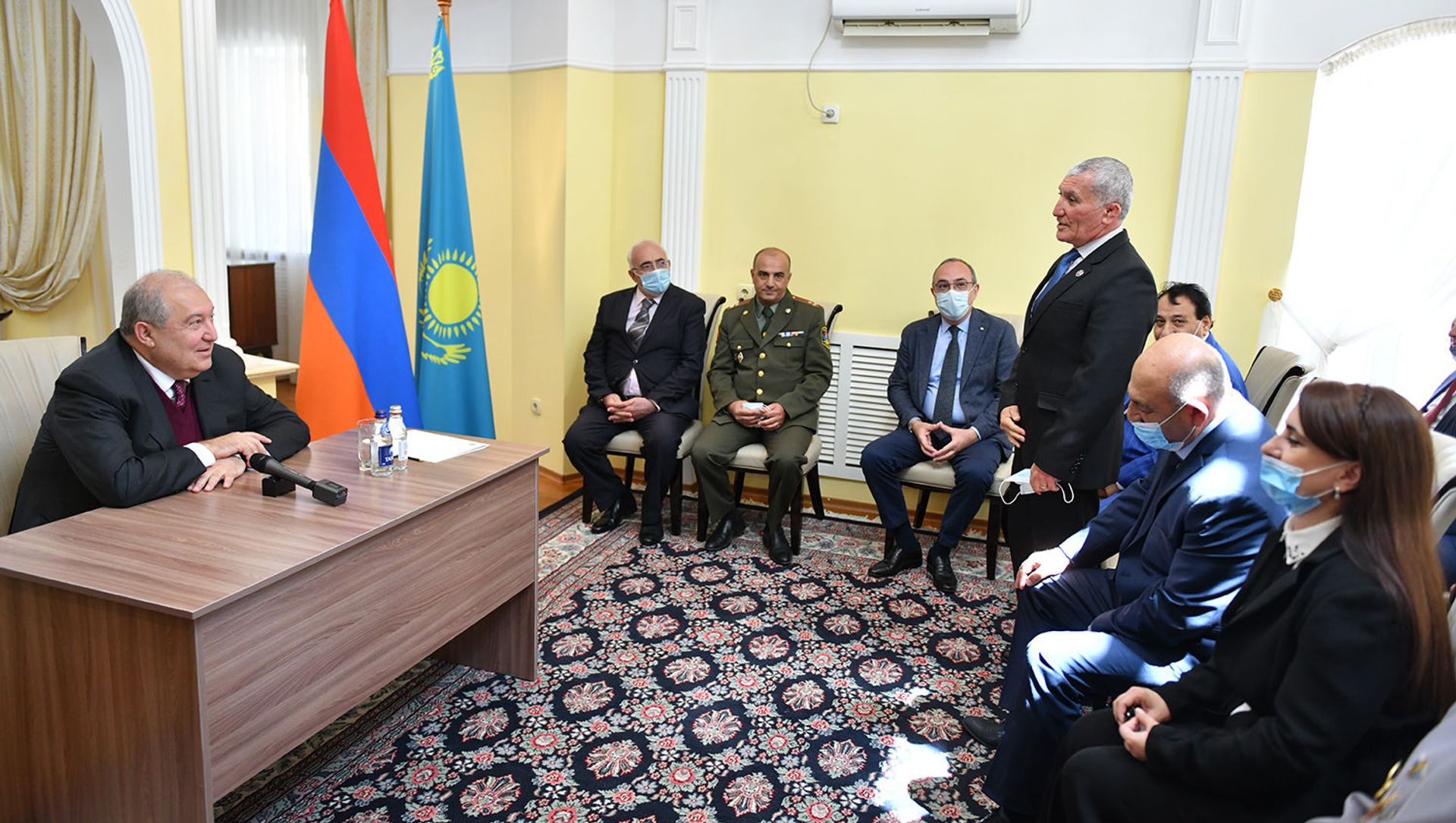 Президент Армен Саркисян встретился с представителями армянской общины Казахстана (6 июня 2021). Нур-Султан - Sputnik Армения, 1920, 06.06.2021
