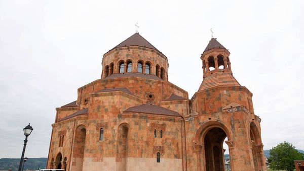 Ստեփանակերտի Սուրբ Աստվածամոր Հովանի մայր տաճարը - Sputnik Արմենիա