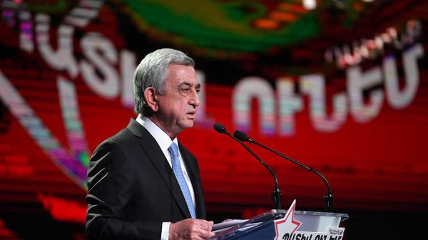 Серж Саргсян во время презентации предвыборной программы блока Честь имею (7 июня 2021). Еревaн - Sputnik Армения