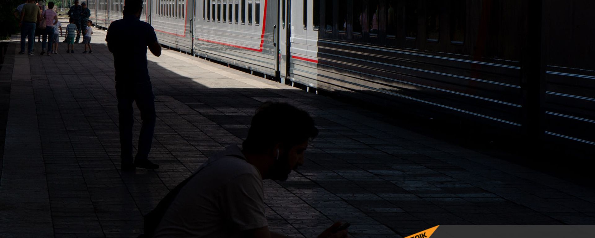 Новые пассажирские вагоны российского производства, прибывшие в Еревaн - Sputnik Армения, 1920, 08.06.2021