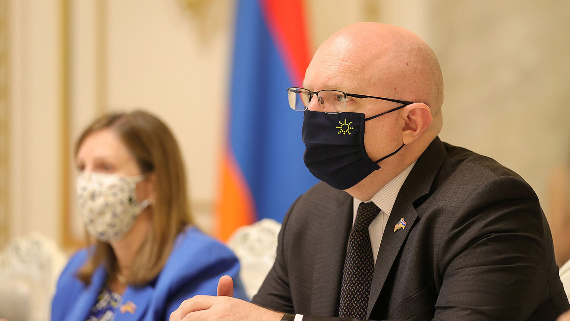 И.о. заместителя госсекретаря США по вопросам Европы и Евразии Филип Рикер на встрече с и.о. премьер-министра Армении (10 июня 2021). Еревaн И.о. заместителя госсекретаря США по вопросам Европы и Евразии Филип Рикер на встрече с и.о. премьер-министра Армении (10 июня 2021). Еревaн - Sputnik Армения, 1920, 29.07.2021