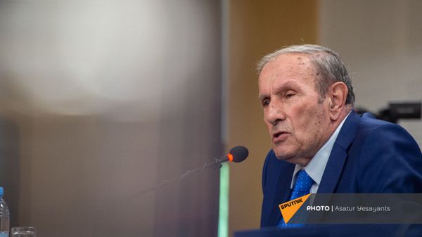 Пресс-конференция лидера Армянского национального Конгресса Левона Тер-Петросяна (10 июня 2021). Еревaн - Sputnik Армения