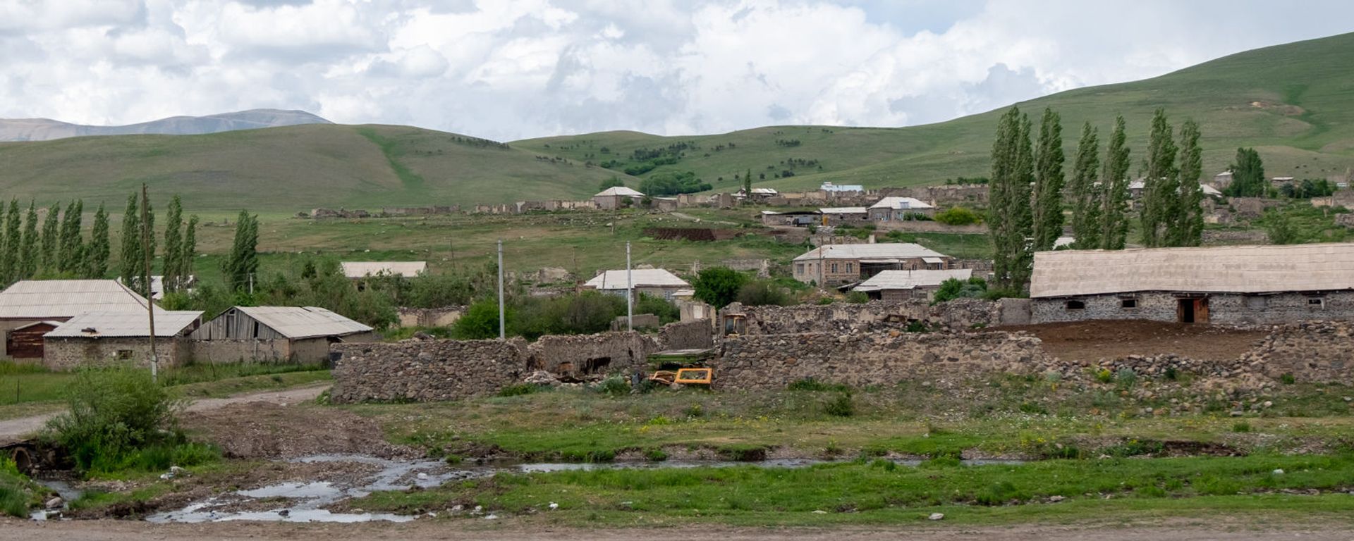 Панарама села Кут Гегаркуниксой области Панарама села Кут Гегаркуниксой области - Sputnik Армения, 1920, 07.07.2021