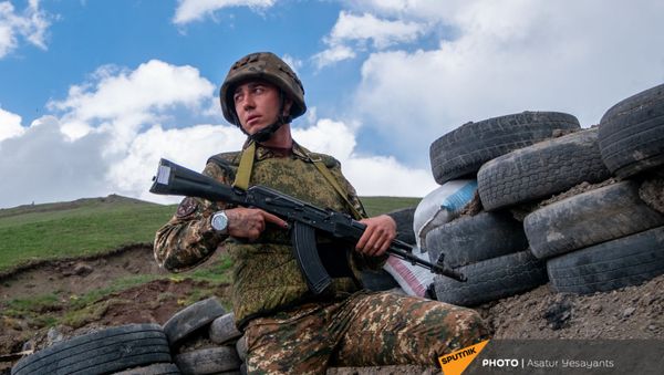 Старший по позиции, сержант Варужан Туманян - Sputnik Արմենիա