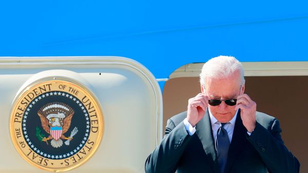 Президент США Джо Байден прибывает в Швейцарию за день до саммита Россия - США (15 июня 2021). Женева - Sputnik Армения