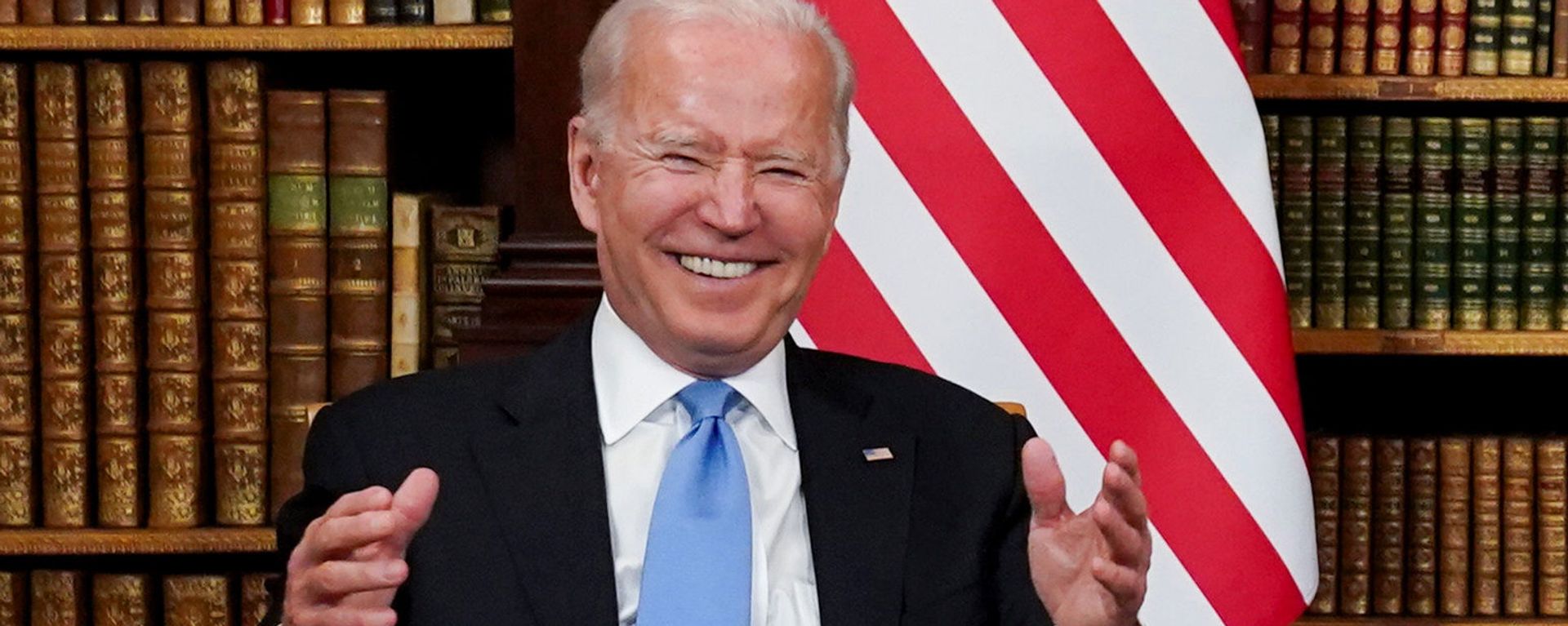 Президент США Джо Байден на встрече с президентом России на вилле Ла Гранж - Sputnik Армения, 1920, 17.11.2021