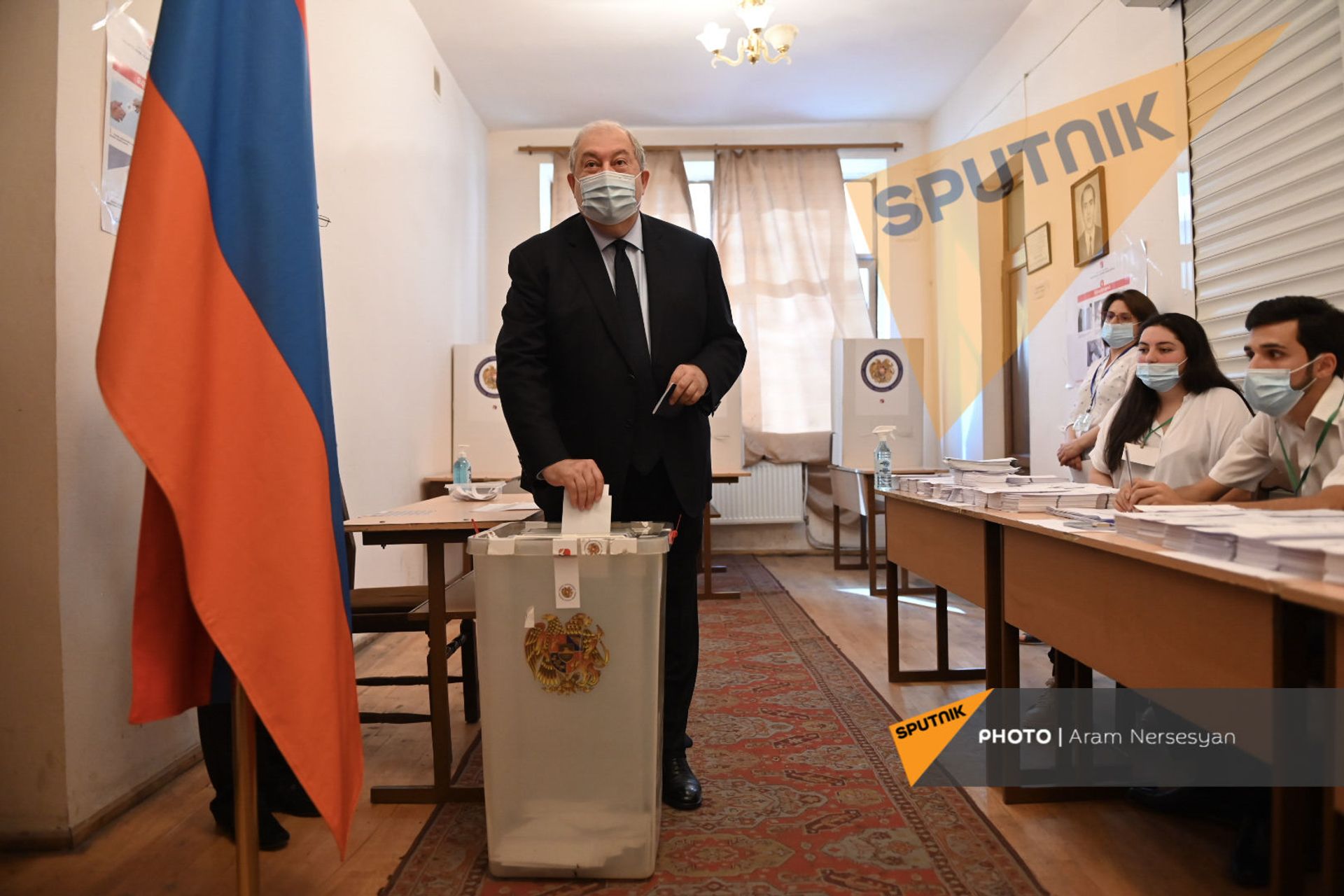 Նախագահ Արմեն Սարգսյանը կատարեց իր ընտրությունը. տեսանյութ - Sputnik Արմենիա, 1920, 20.06.2021