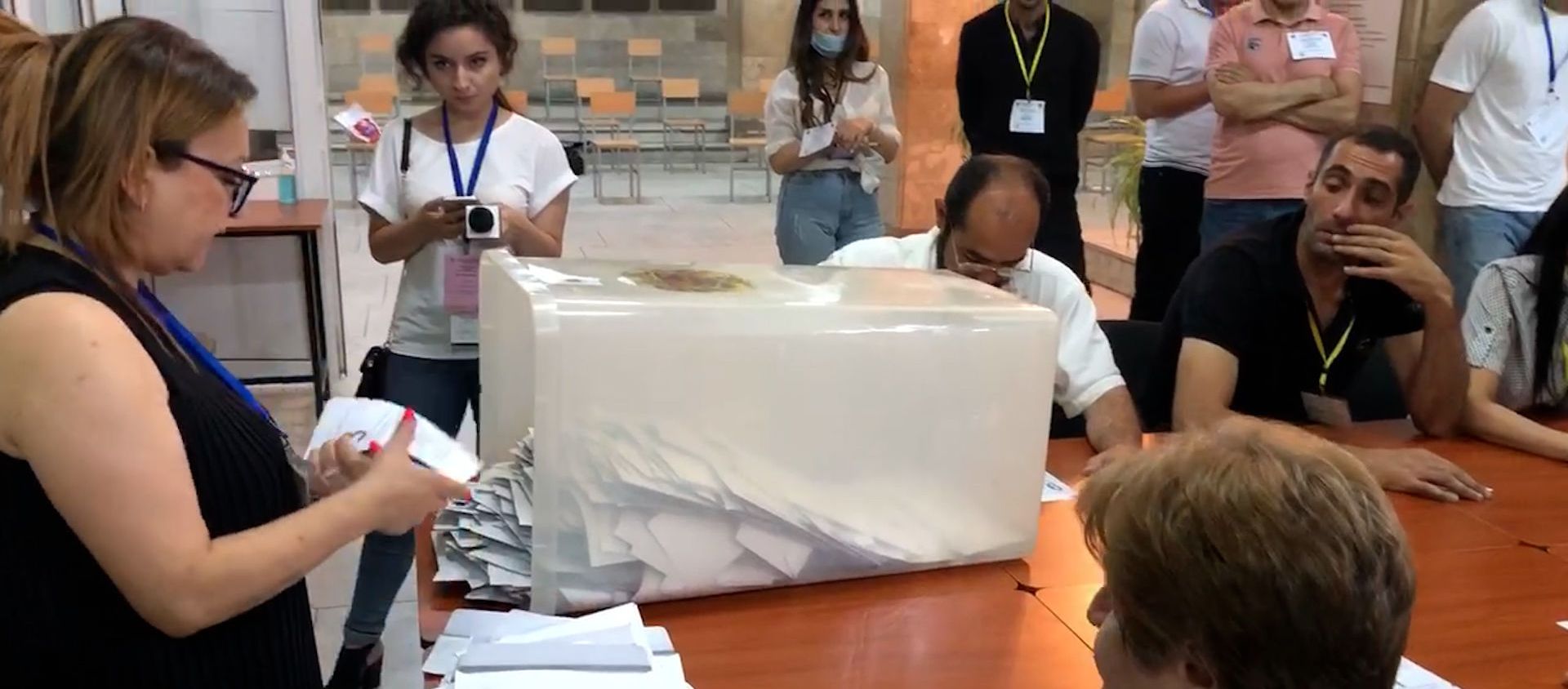 Քվեաթերթիկների հաշվարկ Քվեաթերթիկների հաշվարկ - Sputnik Армения, 1920, 20.06.2021