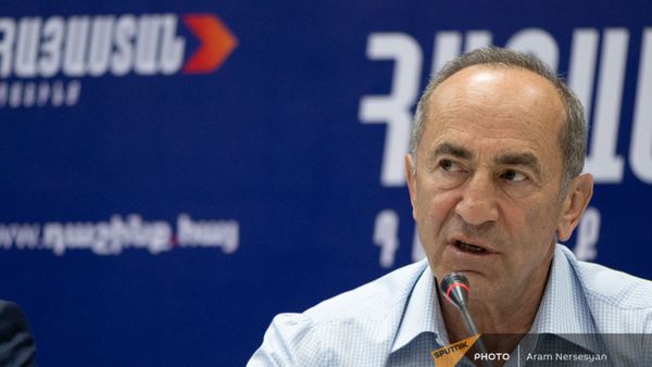Роберт Кочарян на пресс-конференции лидеров блока Айастан (22 июня 2021). Еревaн - Sputnik Արմենիա