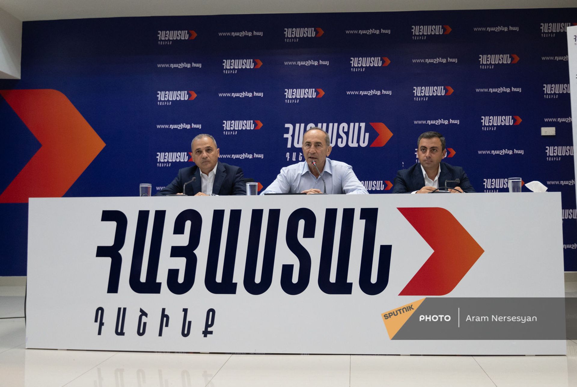 Не вижу себя в парламенте:  Кочарян сказал, возьмет ли блок Армения мандаты - Sputnik Армения, 1920, 22.06.2021
