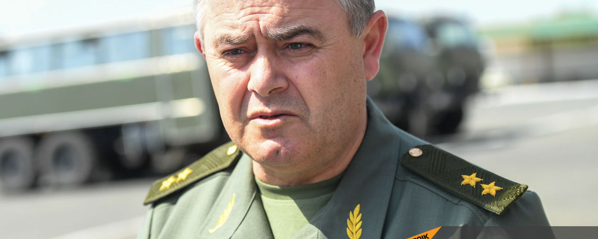 Глава Генштаба ВС РА генерал-лейтенант Артак Давтян в республиканском сборном пункте - Sputnik Армения, 1920, 22.06.2021