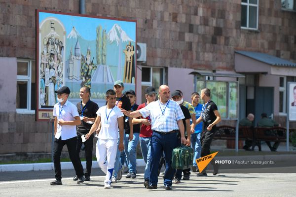 Նորակոչիկները կենտրոնական հավաքակայանում - Sputnik Արմենիա
