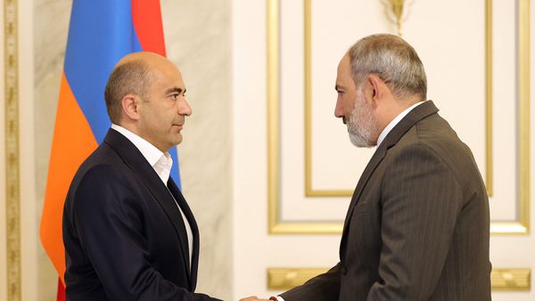 Էդմոն Մարուքյանն ու Նիկոլ Փաշինյանը - Sputnik Արմենիա