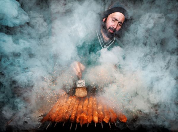 Снимок Kebabiyana индийского фотографа Debdatta Chakraborty, ставший финалистом в категории Environmental Portrait в конкурсе 2021 The International Portrait Photographer of the Year - Sputnik Армения