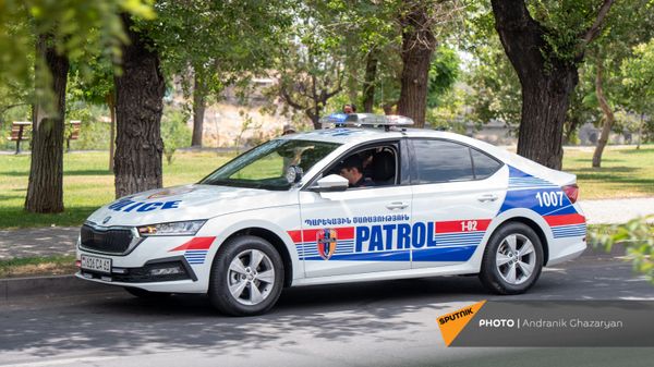 Автомобиль патрульной службы  - Sputnik Армения