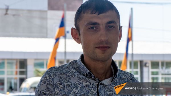 Получивший ранение в карабахской войне капитан Тигран Мнацаканян - Sputnik Արմենիա