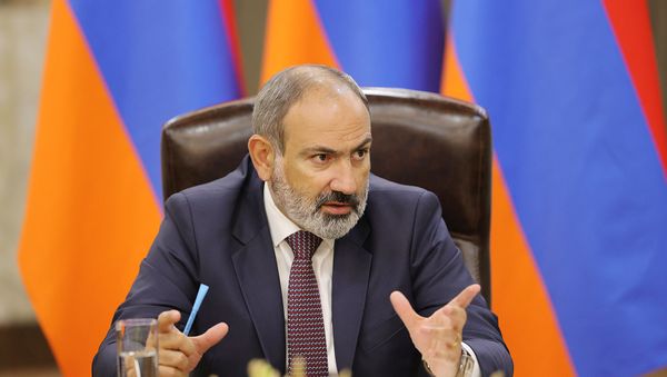 И.о. премьер-министра Никол Пашинян встретился с лидерами около десятка внепарламентских политических сил (9 июля 2021). Еревaн - Sputnik Արմենիա