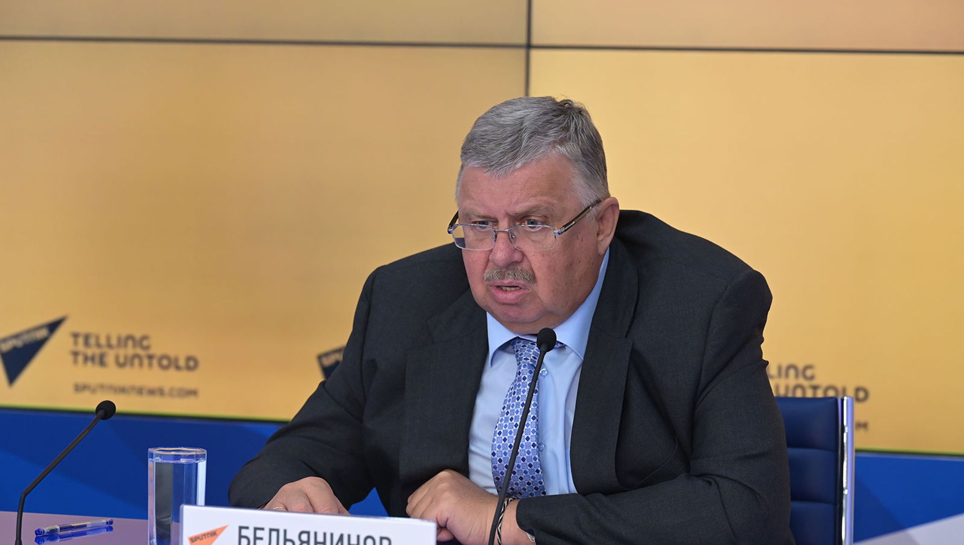 Андрей Бельянинов во время видеомоста Москва – Минск – Ереван – Нур-Султан Андрей Бельянинов во время видеомоста Москва – Минск – Ереван – Нур-Султан - Sputnik Արմենիա, 1920, 14.07.2021