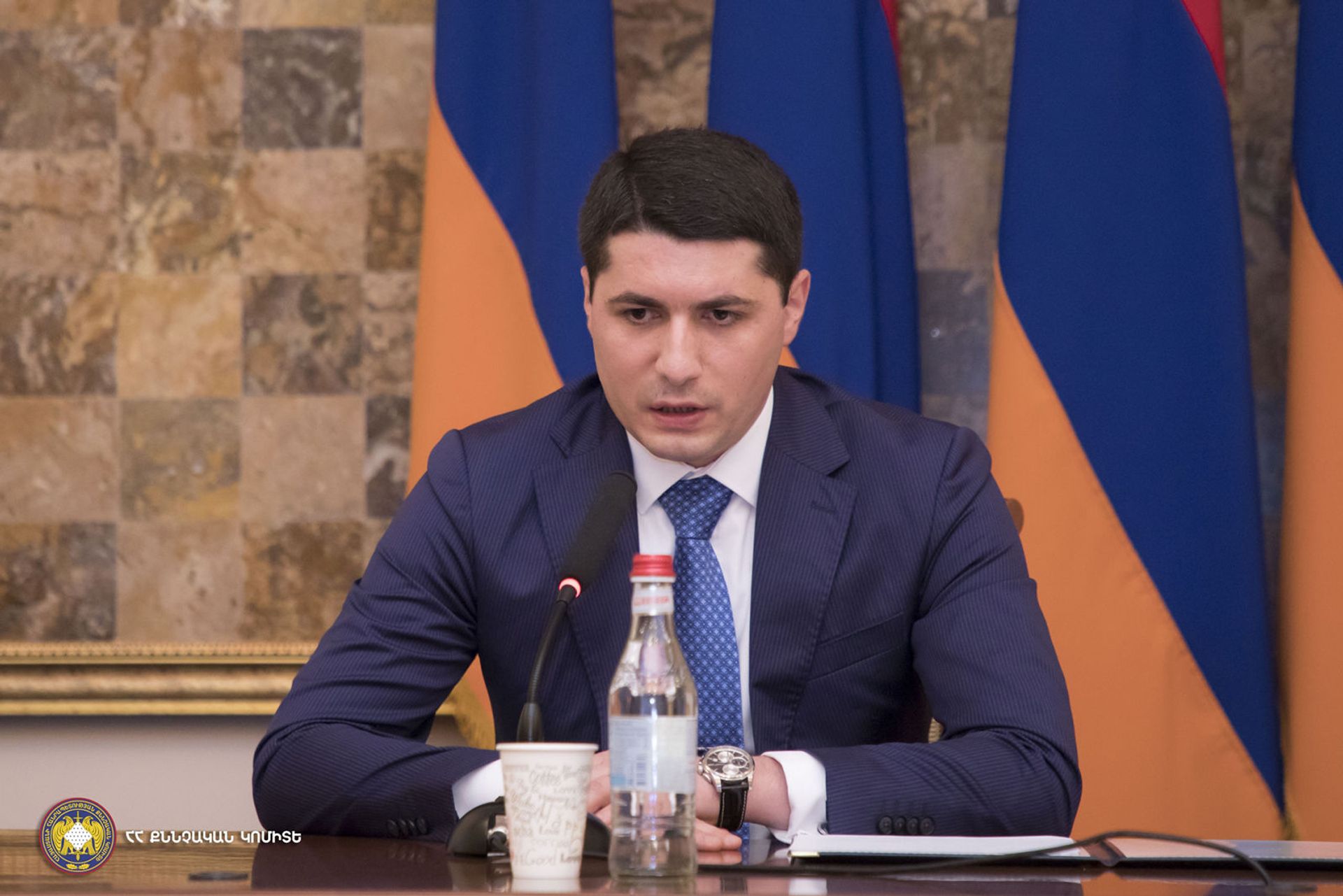 «Գրիգորյանի հետ ընկերներ կմնանք». Արգիշտի Քյարամյանն առաջին խորհրդակցությունն է անցկացրել - Sputnik Արմենիա, 1920, 14.07.2021