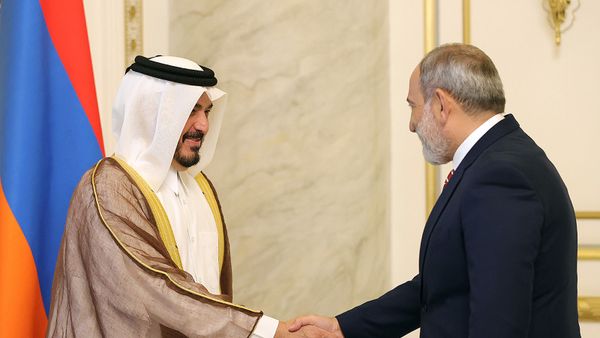 И.о. премьер-министра Никол Пашинян принял председателя правления Air Arabia шейха Абдуллу бин Мохаммада Аль Тани - Sputnik Արմենիա