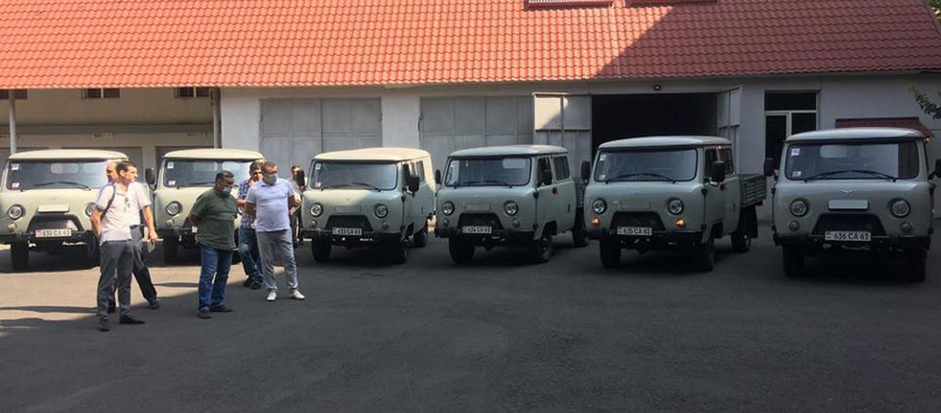 ЮКЖД закупил 6 новых автомобилей УАЗ высокой проходимости на линейные участки Ереван, Ванадзор, а так же на путевую механизированную станцию Масис, ЮКЖД закупил 6 новых автомобилей УАЗ высокой проходимости на линейные участки Ереван, Ванадзор, а так же на путевую механизированную станцию Масис, - Sputnik Արմենիա, 1920, 17.07.2021