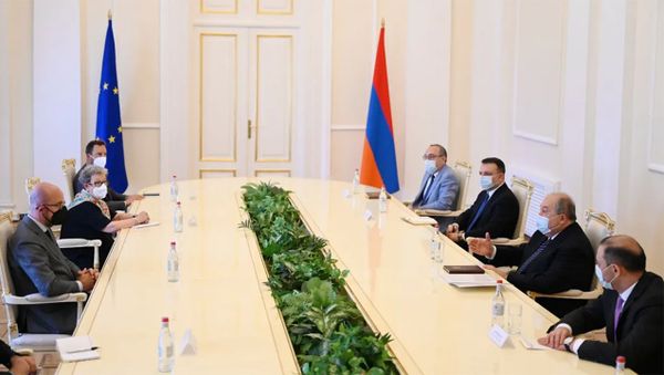 Նախագահ Սարգսյանն ընդունել է Եվրոպական խորհրդի նախագահ Շառլ Միշելին - Sputnik Արմենիա