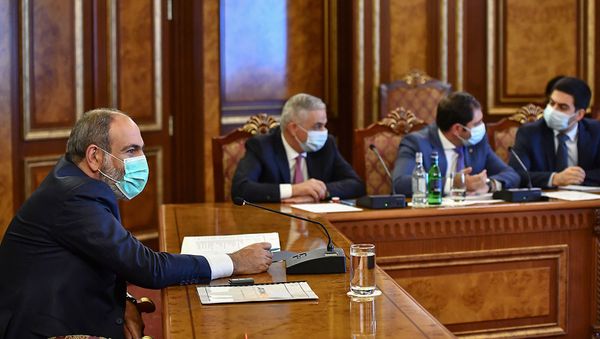 Совещание во главе с и.о. премьер-министра Николом Пашиняном по вопросам реализации инвестиционных программ (21 июля 2021). Еревaн - Sputnik Армения