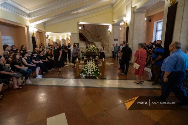 Гражданская панихида Дживана Гаспаряна - Sputnik Армения