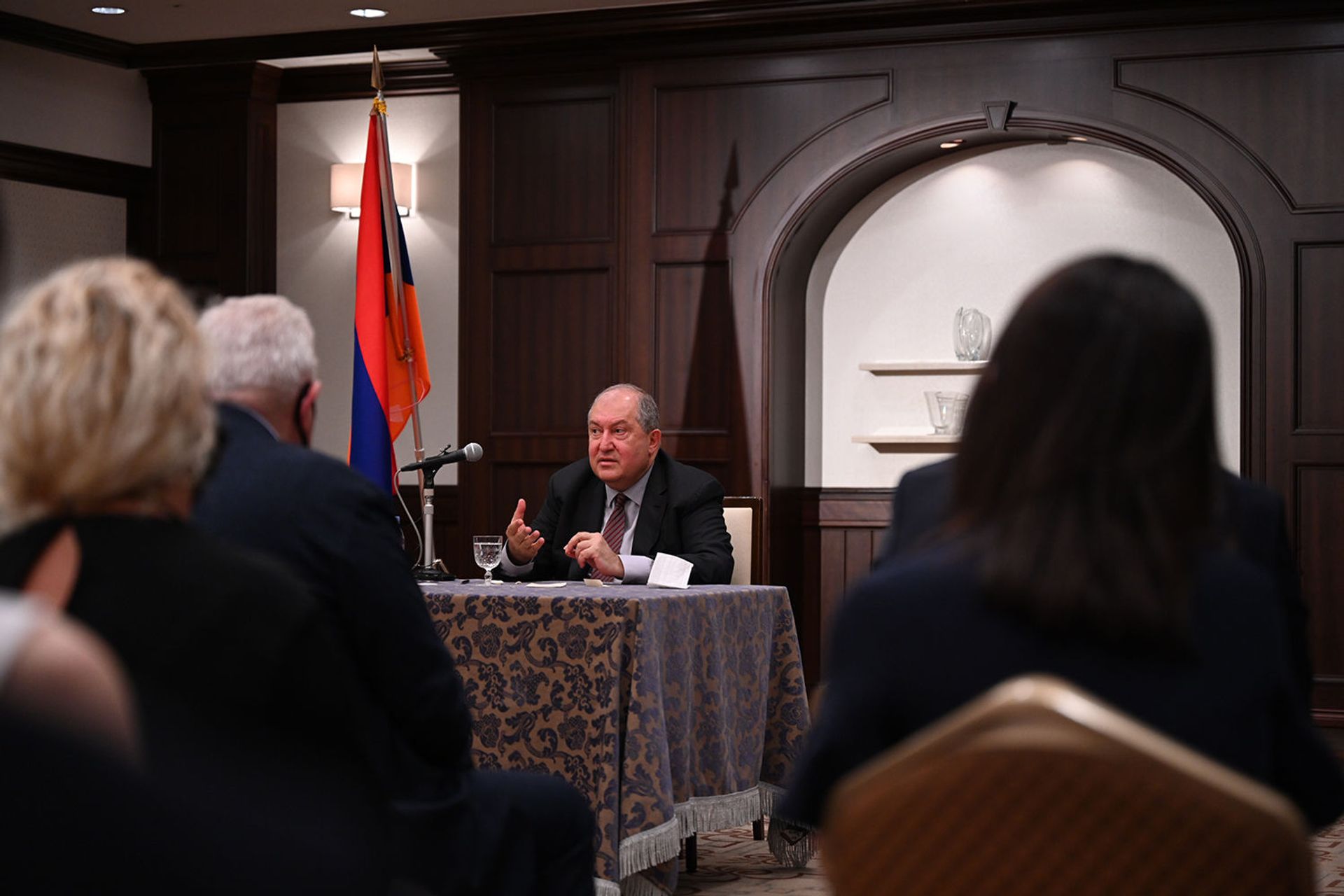 Տեխնոլոգիապես կհամագործակցենք․ նախագահ Սարգսյանը հանդիպել է Ճապոնիայի հայ համայնքին - Sputnik Արմենիա, 1920, 26.07.2021