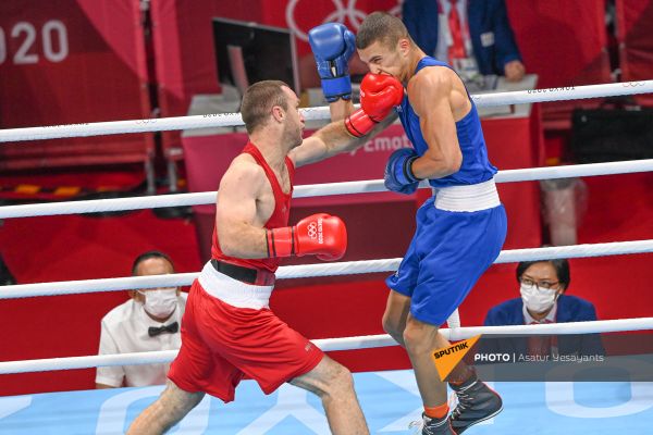 Арман Дарчинян во время поединка на Олимпийских играх в Токио (29 июля 2021). Япония - Sputnik Армения