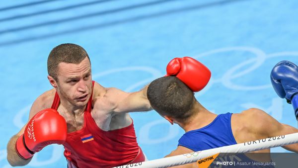 Арман Дарчинян во время поединка на Олимпийских играх в Токио (29 июля 2021). Япония - Sputnik Արմենիա
