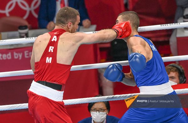 Арман Дарчинян во время поединка на Олимпийских играх в Токио (29 июля 2021). Япония - Sputnik Армения