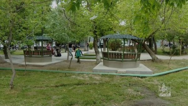 Երևանի քաղաքապետ Հայկ Մարությանն այցելել է Երևանի վերականգնվող այգիներից երեքը։ - Sputnik Արմենիա