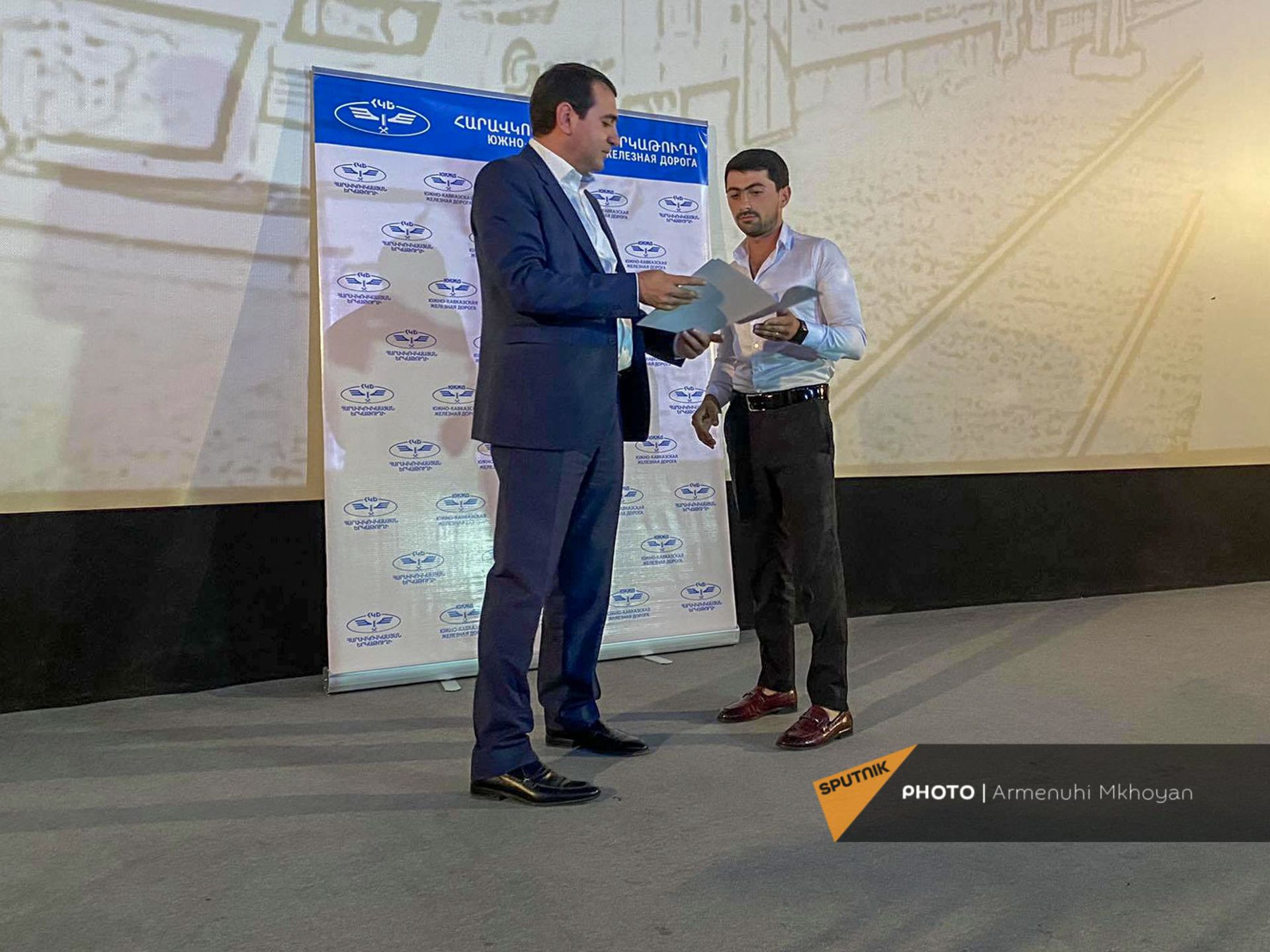 Գործ, որը հարգի էր անգամ ցարի ժամանակներում. ինչպես են երկաթուղայինները նշում իրենց տոնը - Sputnik Արմենիա, 1920, 30.07.2021
