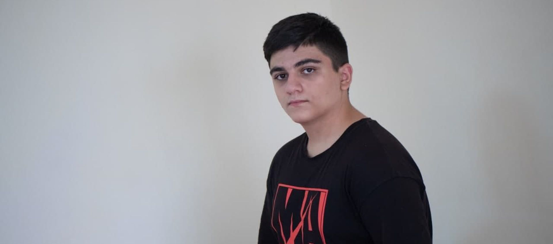 Участник квеста Приходи в дом бабушки супер Нране Борис Ванян Участник квеста Приходи в дом бабушки супер Нране Борис Ванян - Sputnik Армения, 1920, 01.08.2021